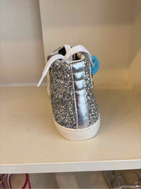 Vintage Havana Grey and white Size 6 Shoes
