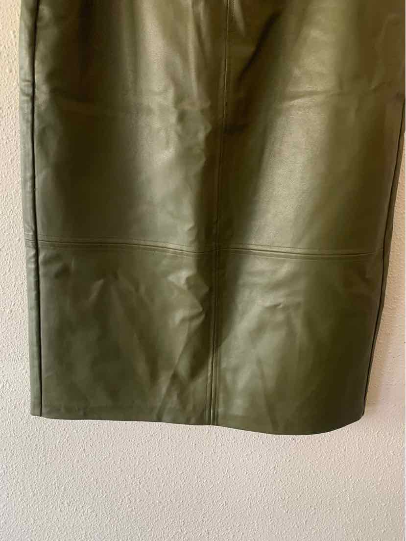Allison New York Olive Size L Skirt