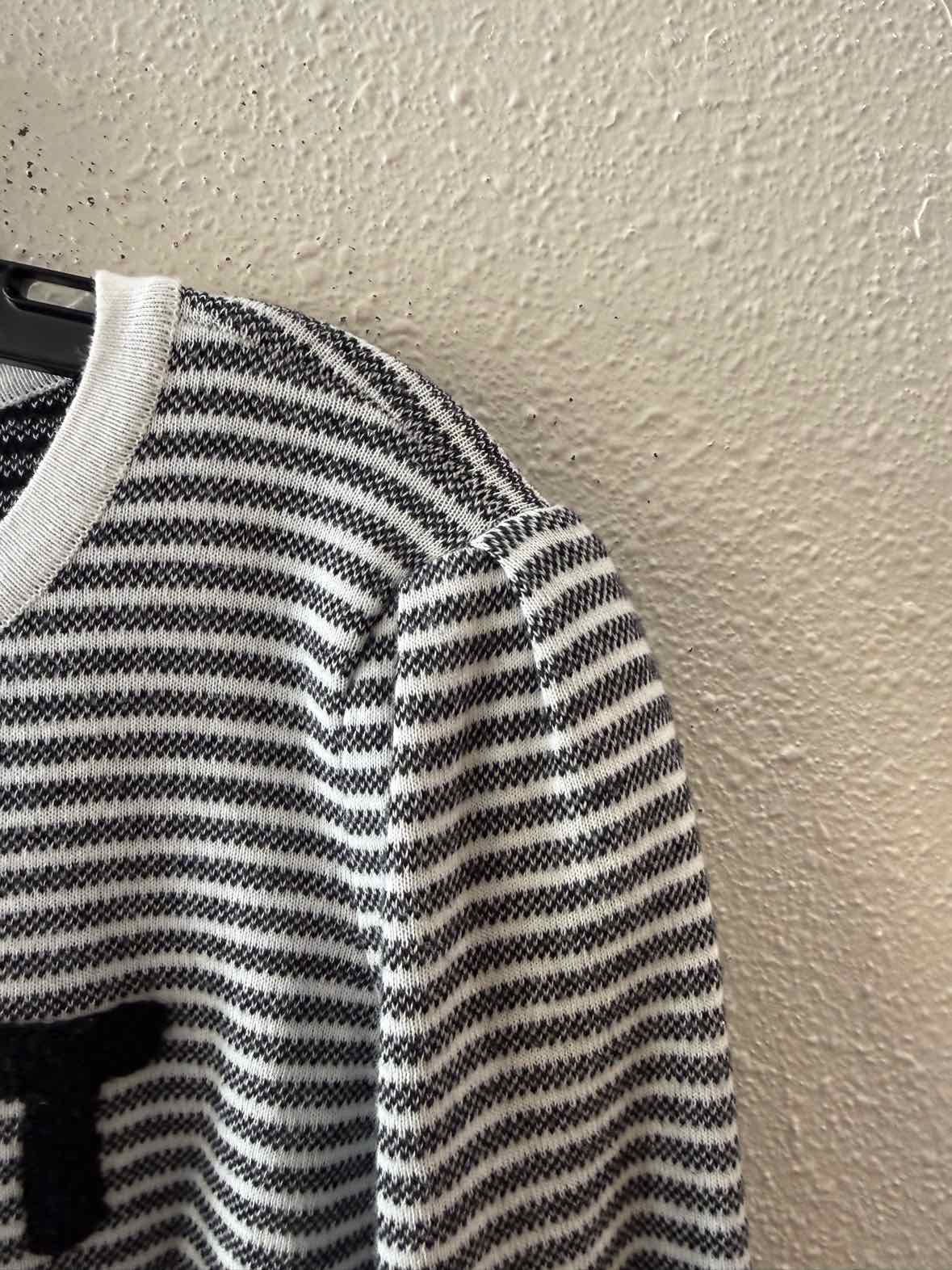 Karl Lagerfeld Black and white Size S Sweater