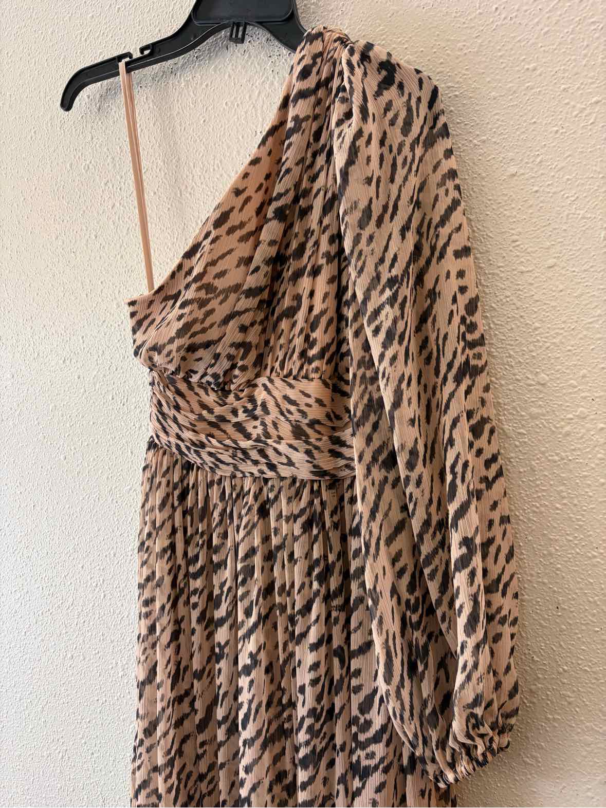 Gianni Bini beige and black Size 0 Dress