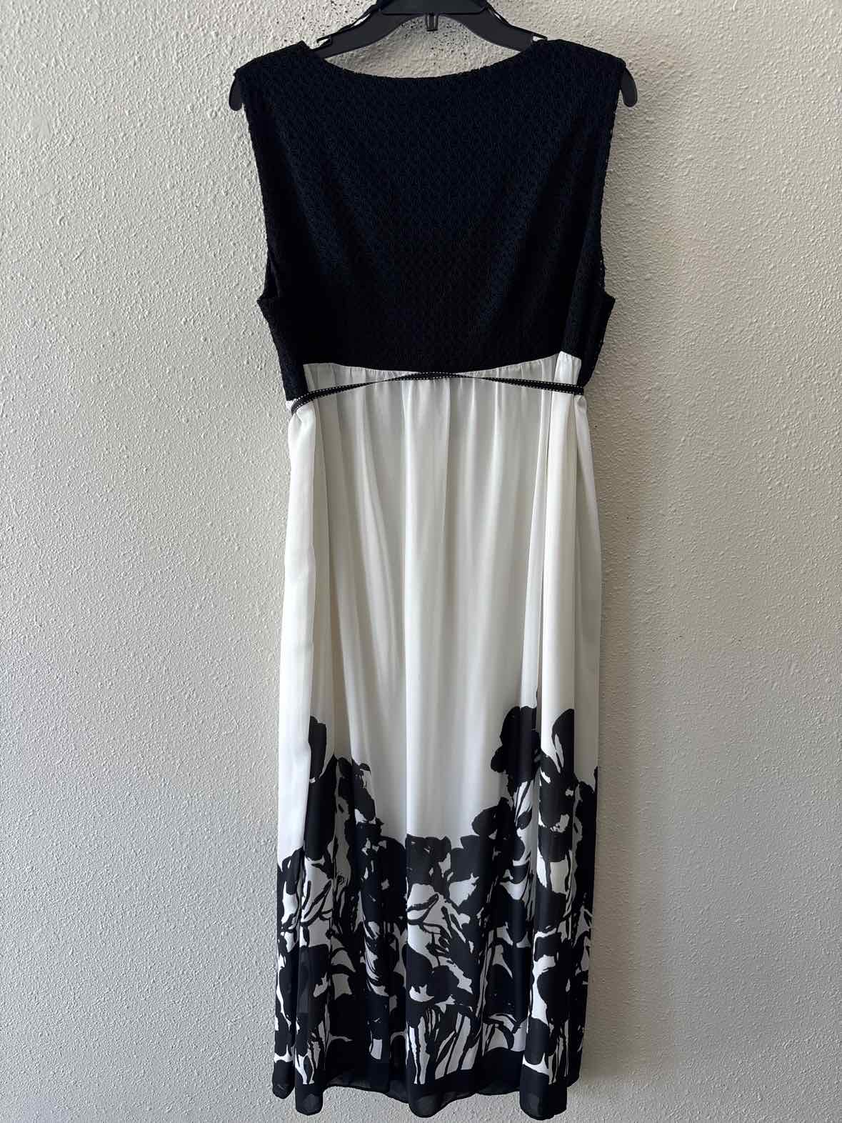Le Bos Black and white Size 18W Dress