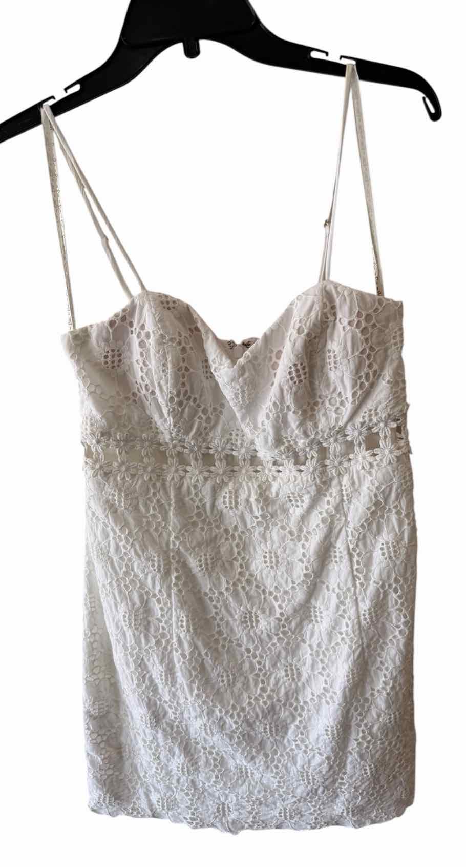 Lilly Pulitzer White Size 8 Dress