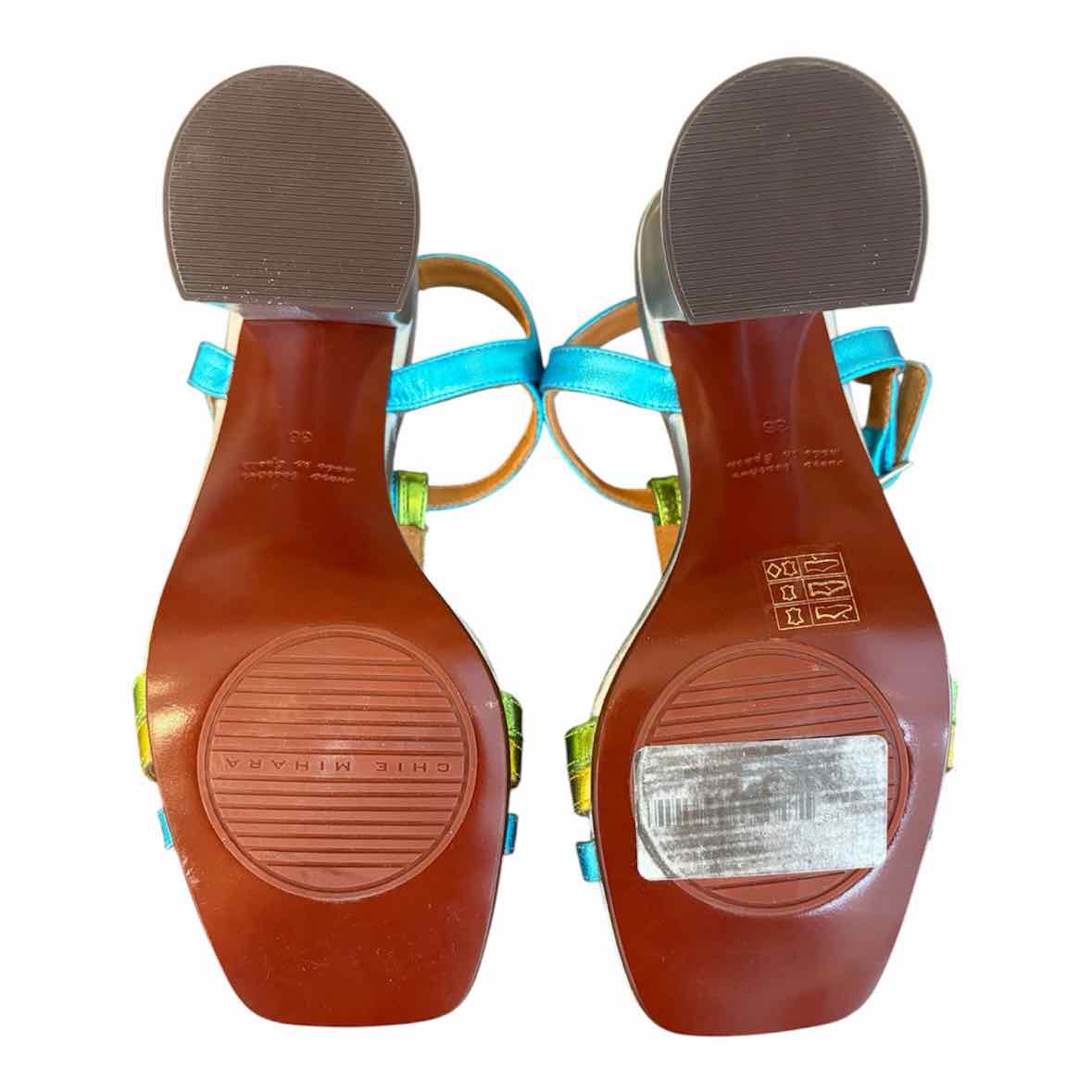 Chie Mihara Blue and Green Size 36 Shoes