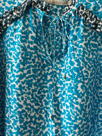 Marie Oliver Blue and White Size S Shirt