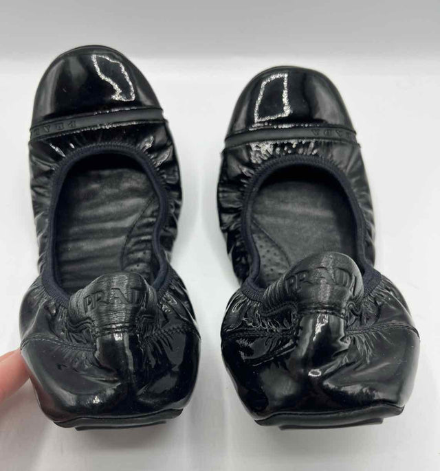 Prada Black Size 40 Shoes