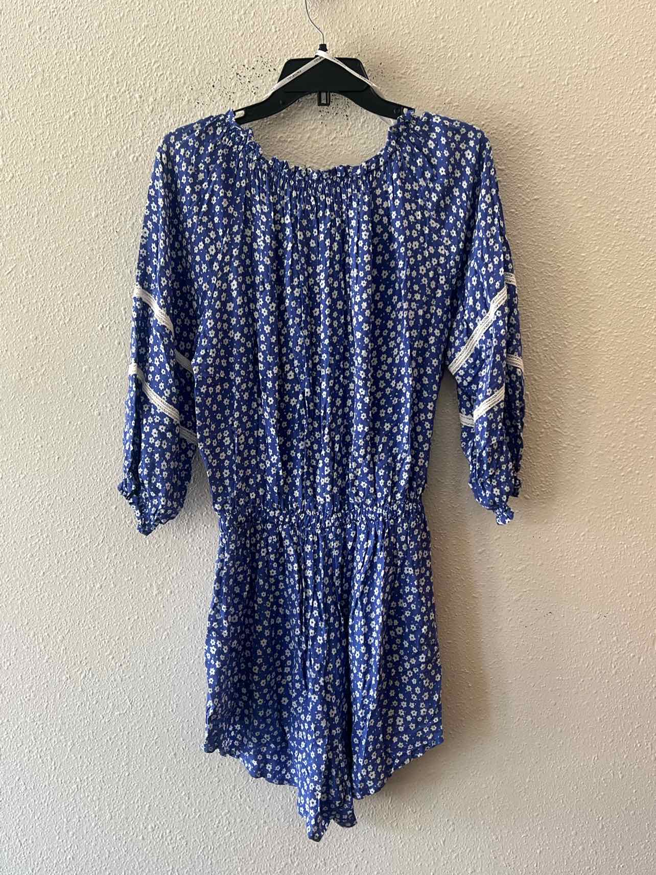 Faithfull The Brand Blue and White Size 6 Romper