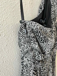 BCBGMax Azria Black and white Size 0 Dress