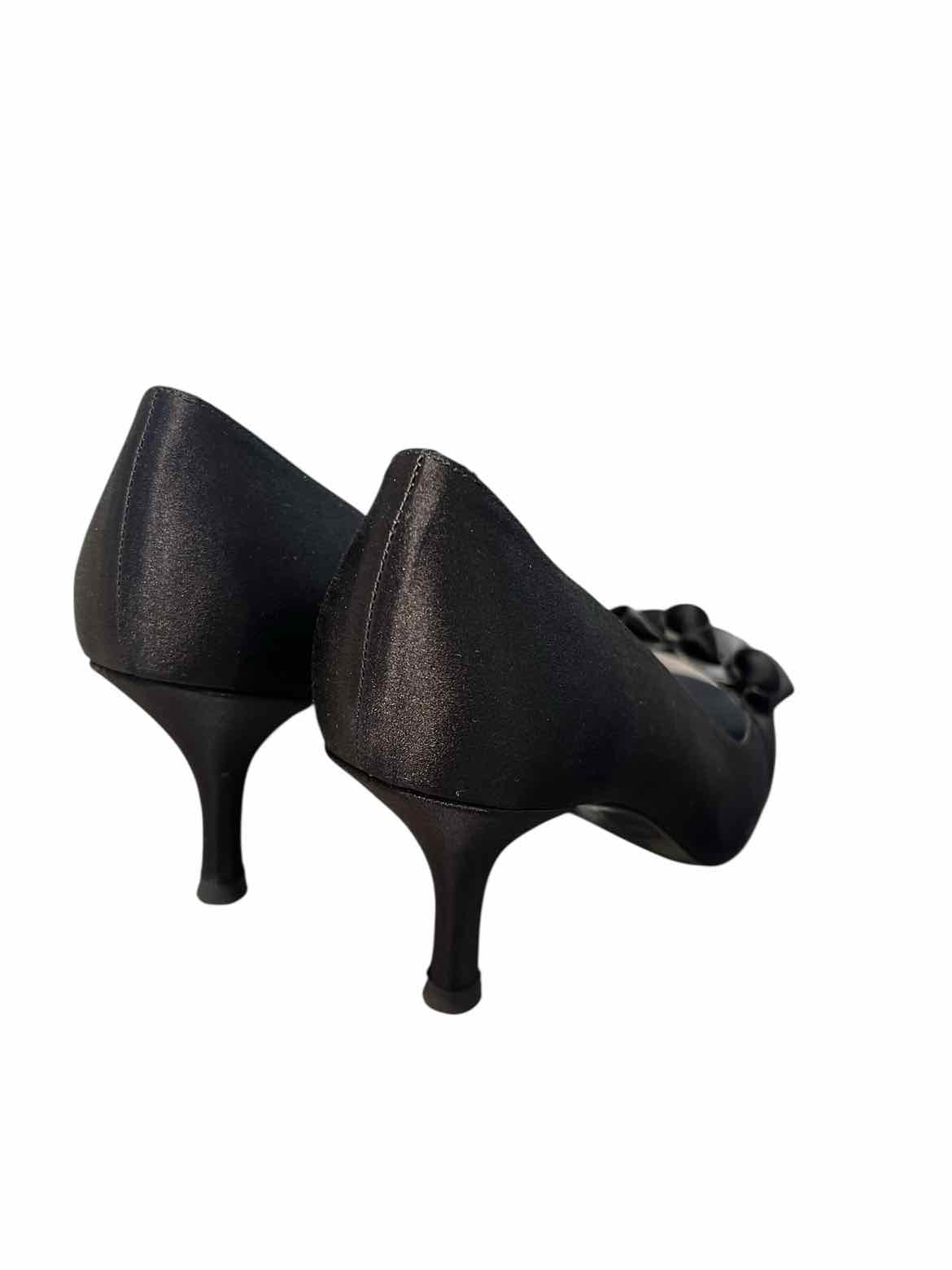 Stuart Weitzman Black Size 7.5 Shoes