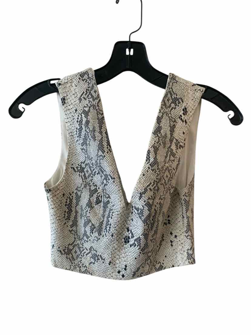 Faith in Love White and black Size 8 Tank Top
