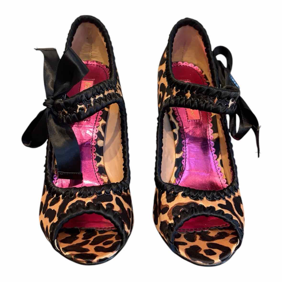 Betsey Johnson leopard Size 8 Shoes