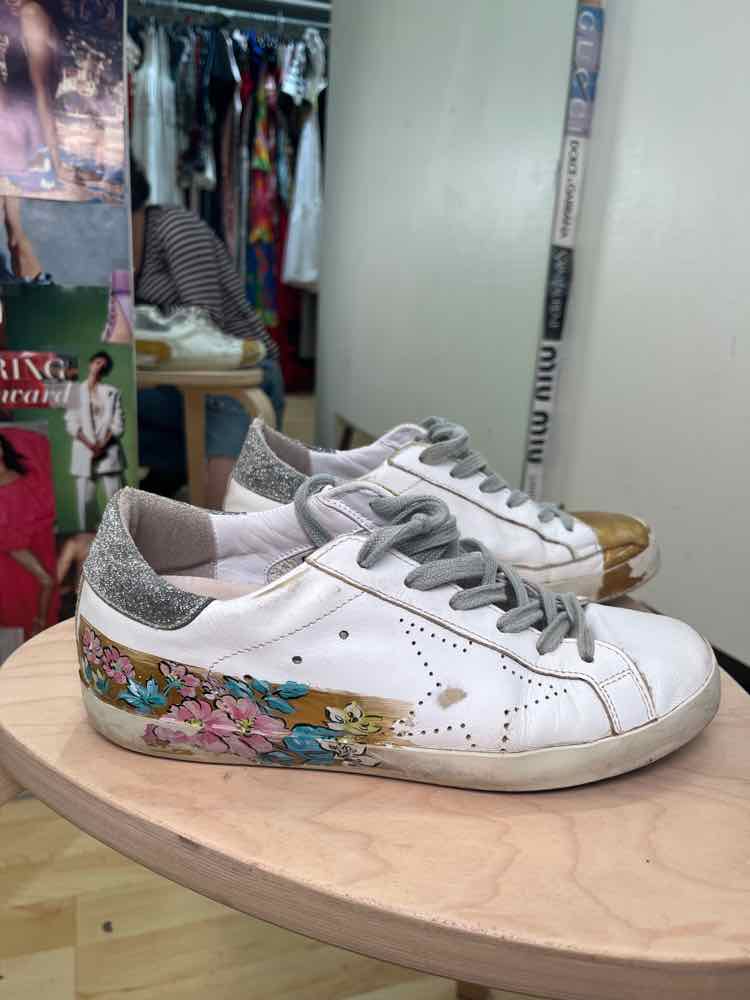 Golden Goose White and Gold Size 37 Shoes