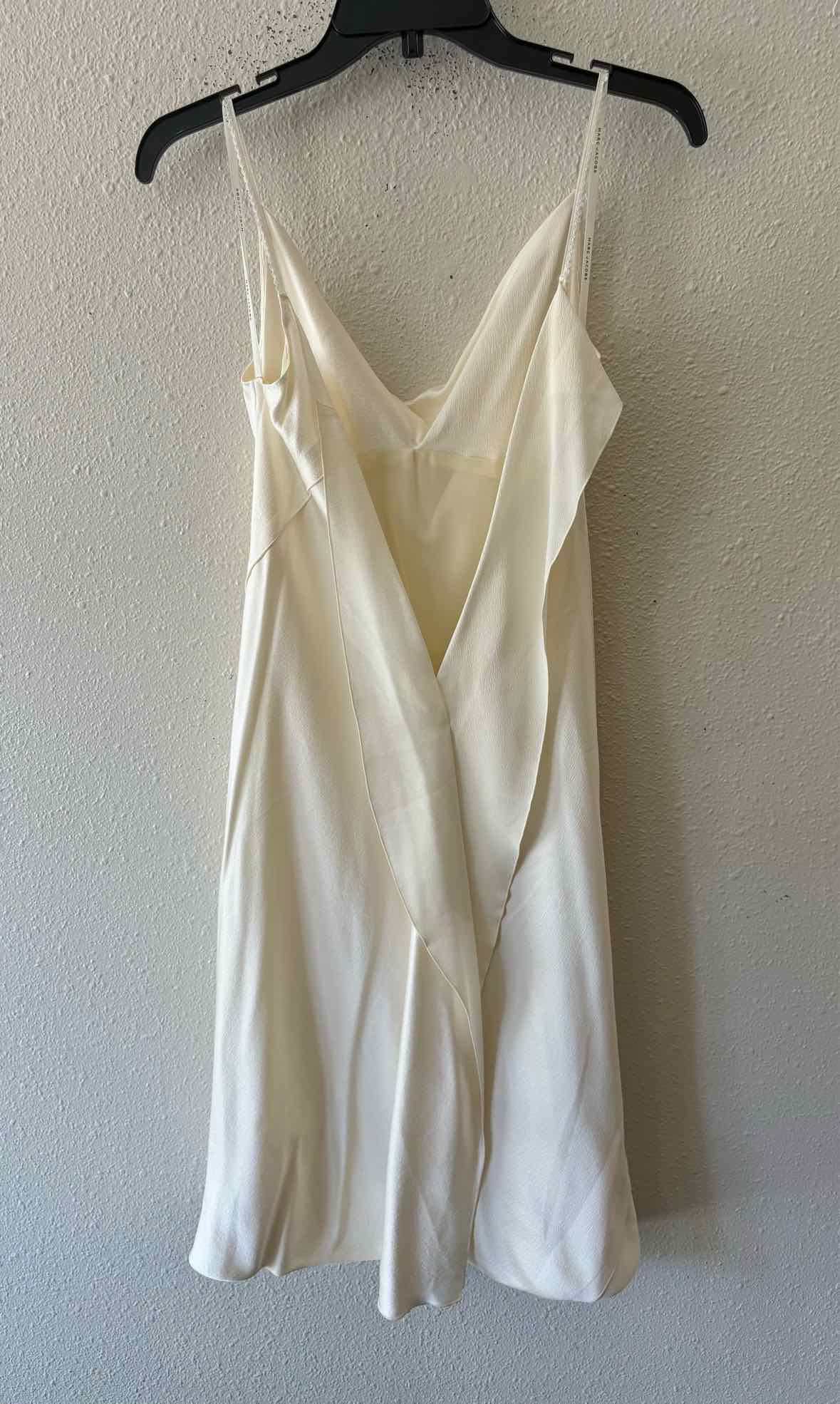 Marc Jacobs Cream Size 2 Dress