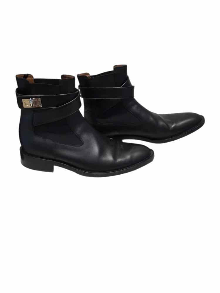 Givenchy Black Size 41 Shoes