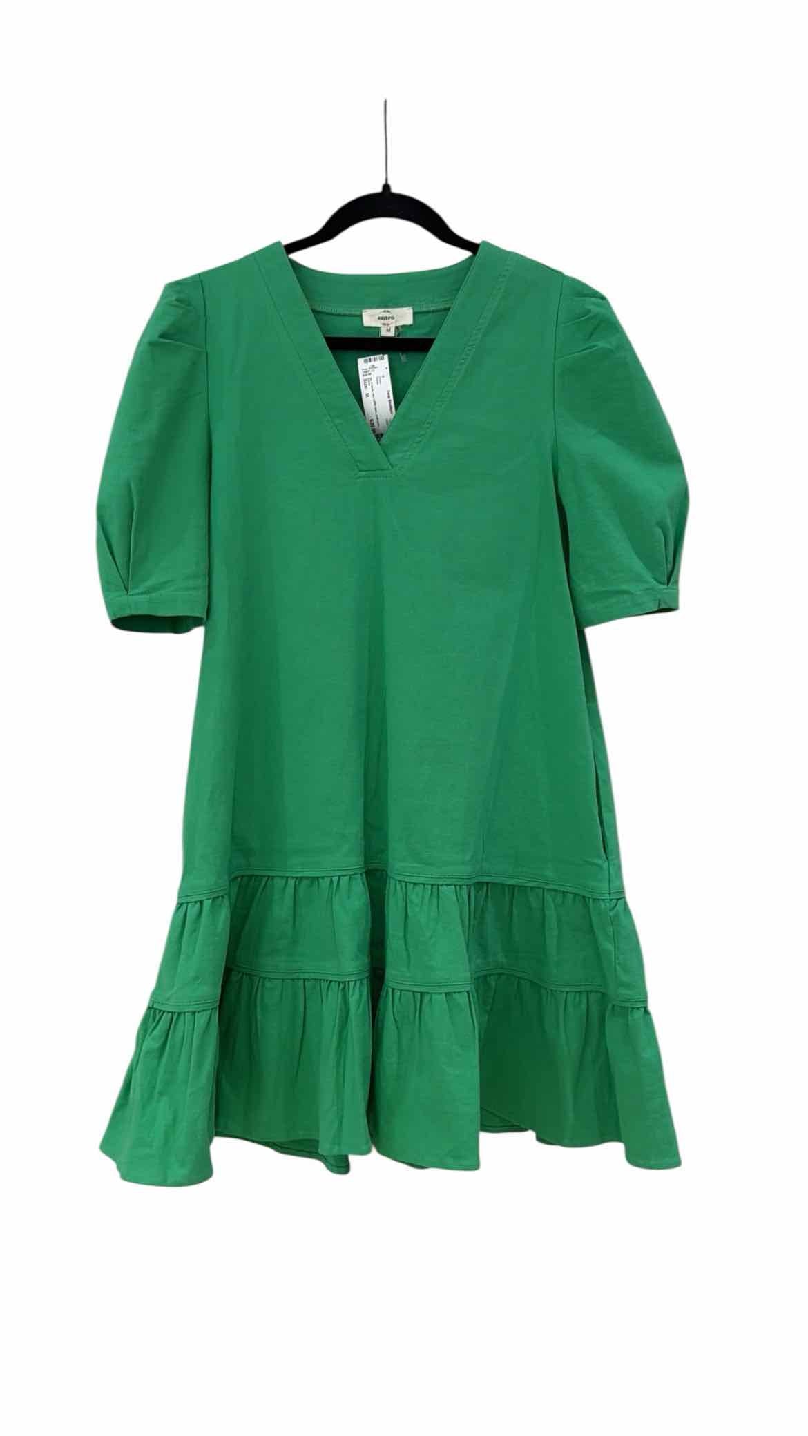 Entro Green Size M Dress