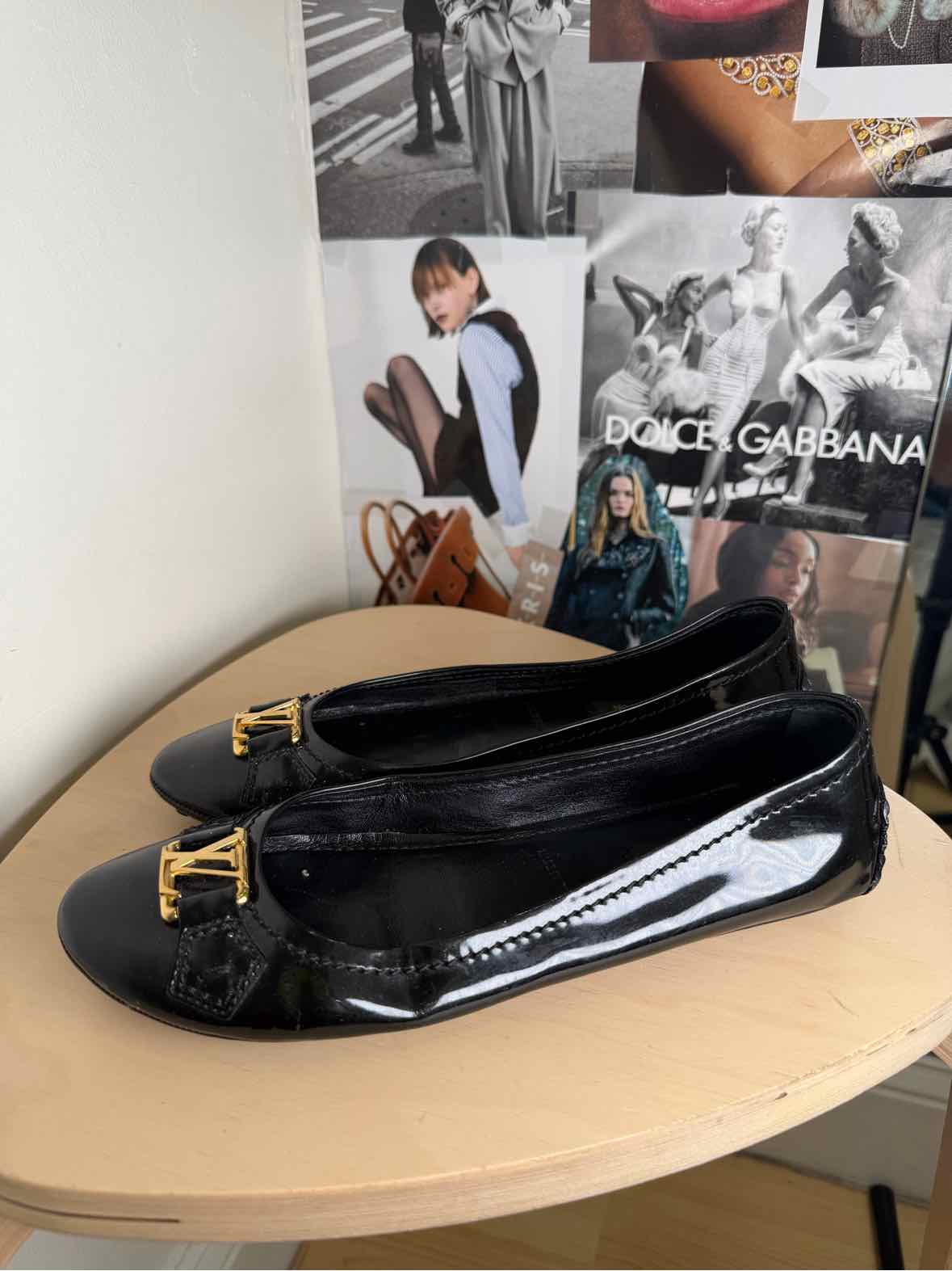 Louis Vuitton Black and Gold Size 37 Shoes