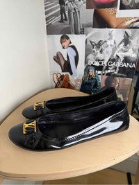Louis Vuitton Black and Gold Size 37 Shoes