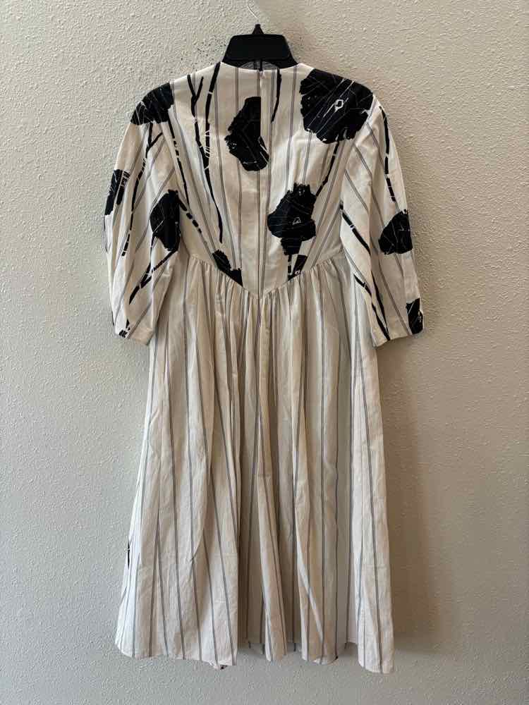 AKIRANAKA Off White and Black Size 2 Dress