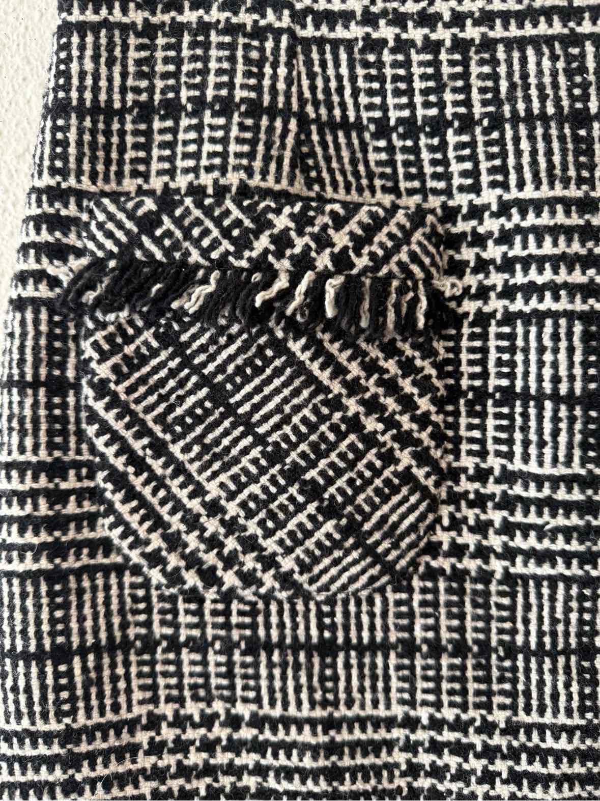 Nanette Lepore White and black Size 4 Skirt