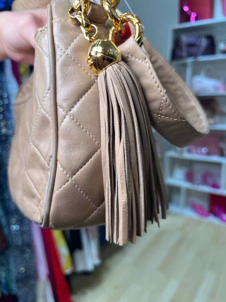 Chanel Crossbody biege Handbag