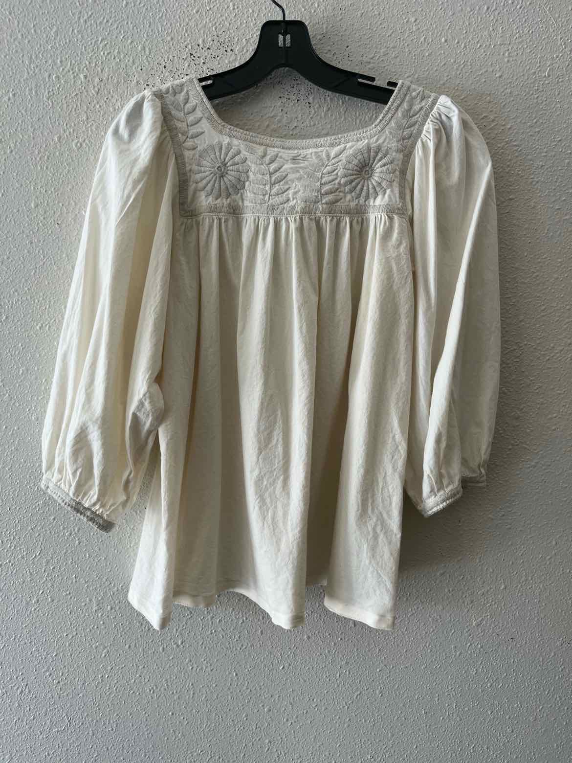 Mi Golondrina Beige Size XS Shirt