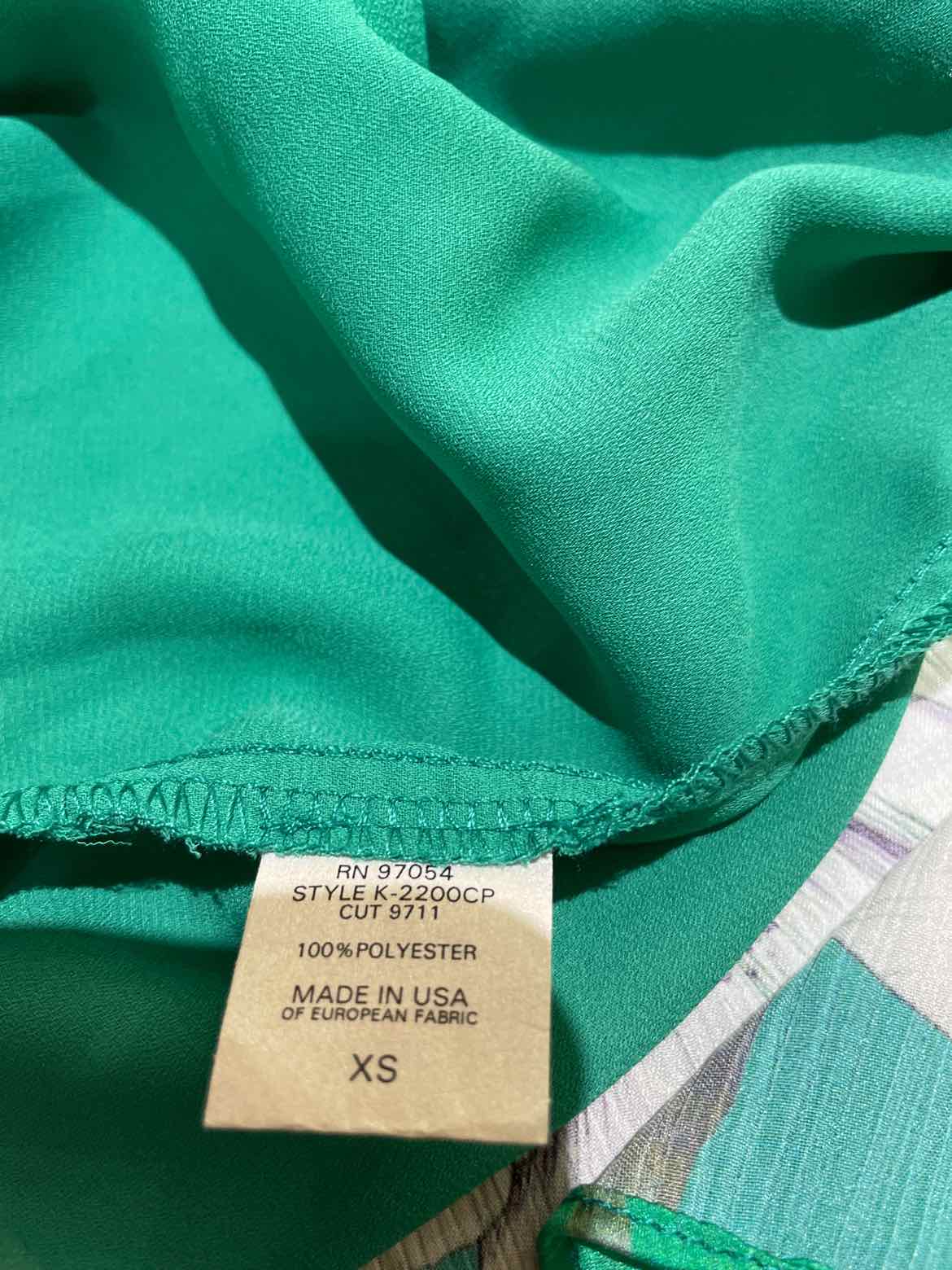 Krisa Green and White Size XS Dress