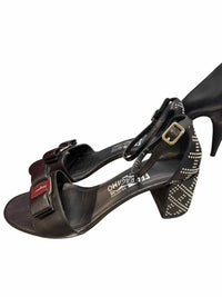 Salvatore Ferragamo Black Size 8 Shoes