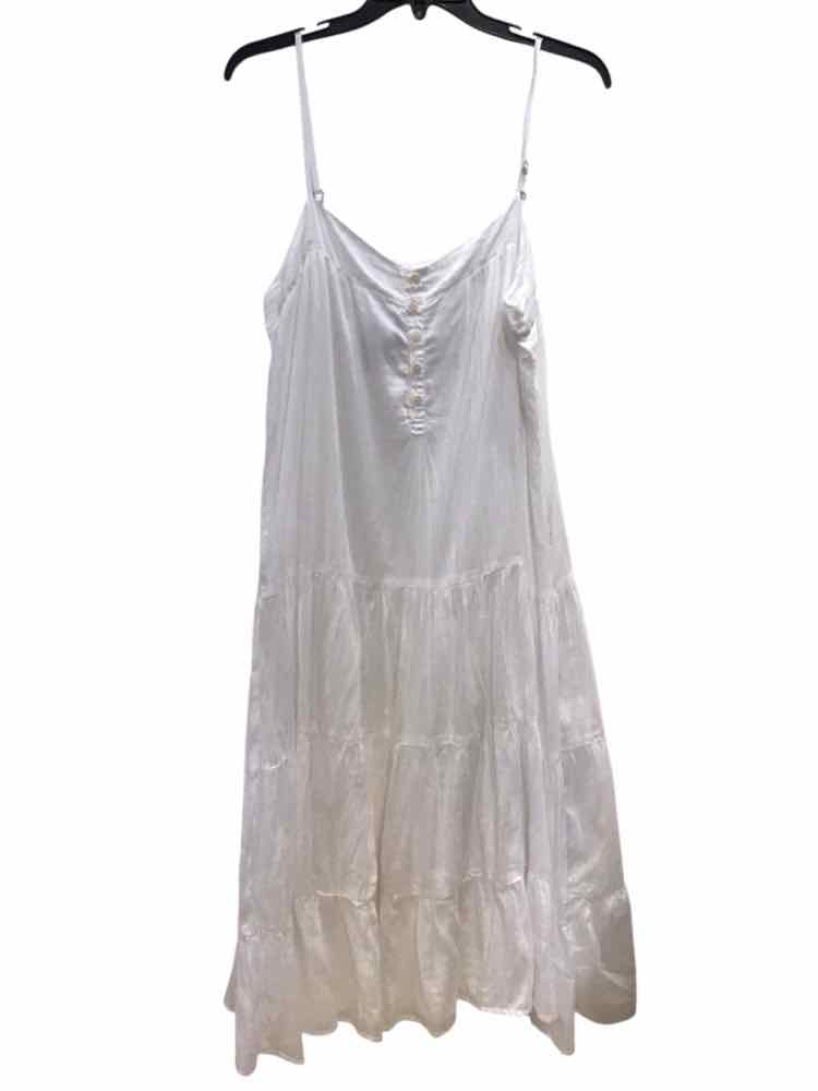 CP Shades White Size Fits a M Dress