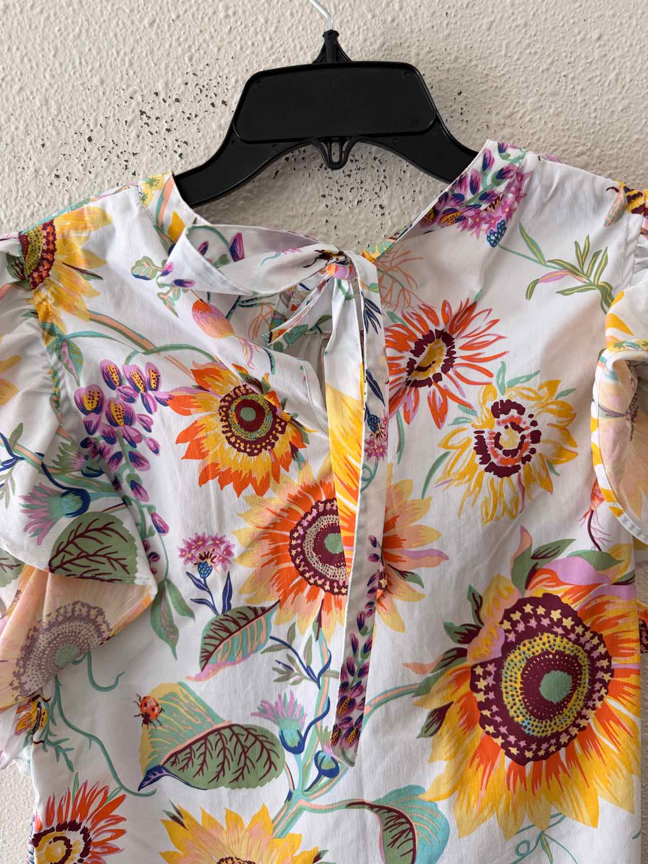 Elie. By Elie Tahari White Multi Size M Shirt