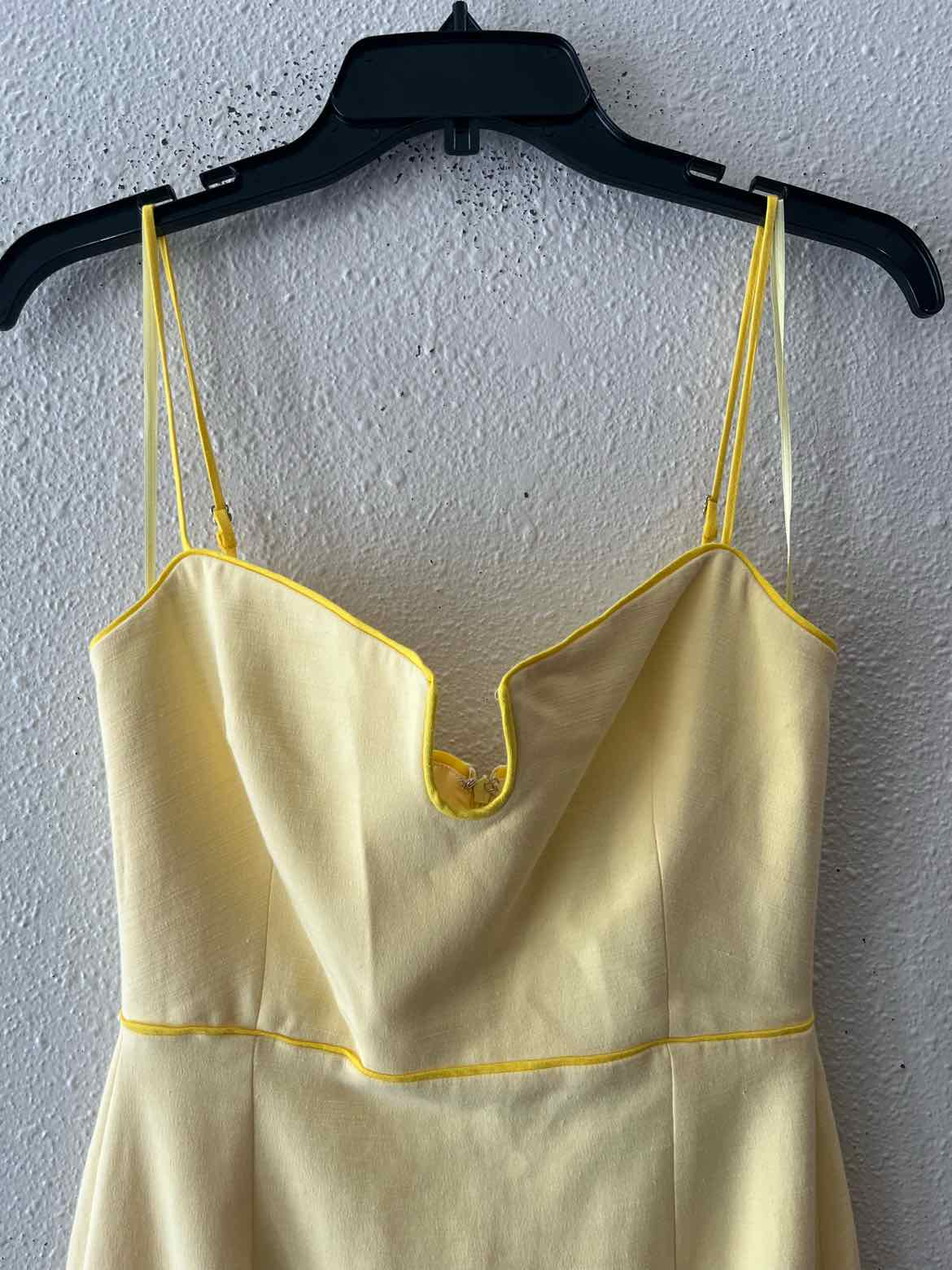 Antonio Melani Butter Yellow Size 2 Dress