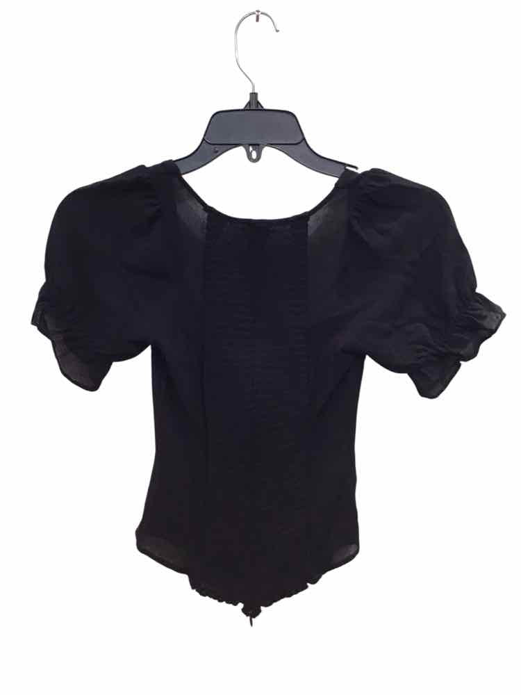 Reformation Black Size 2 Shirt