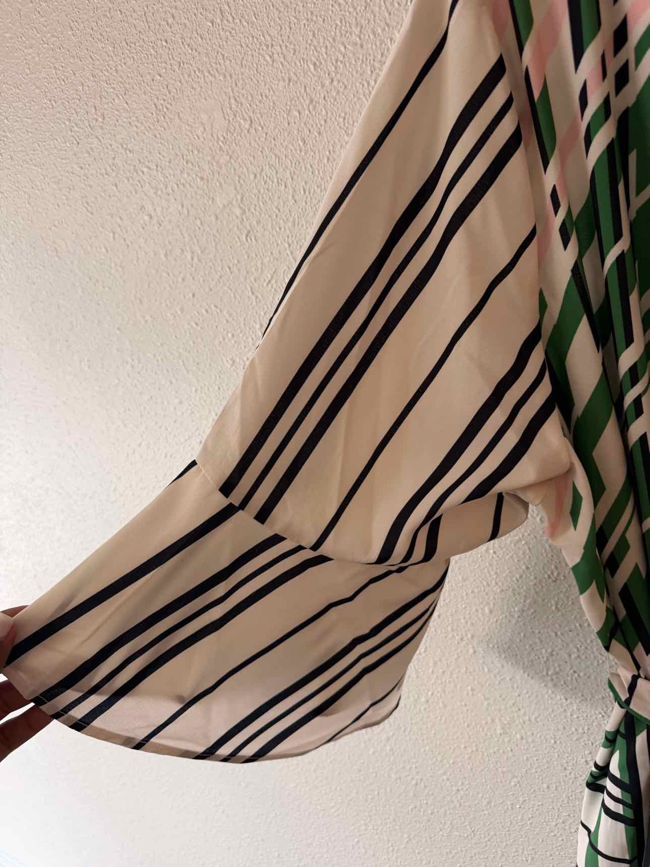 ELOQUII White Multi Size 28 Dress