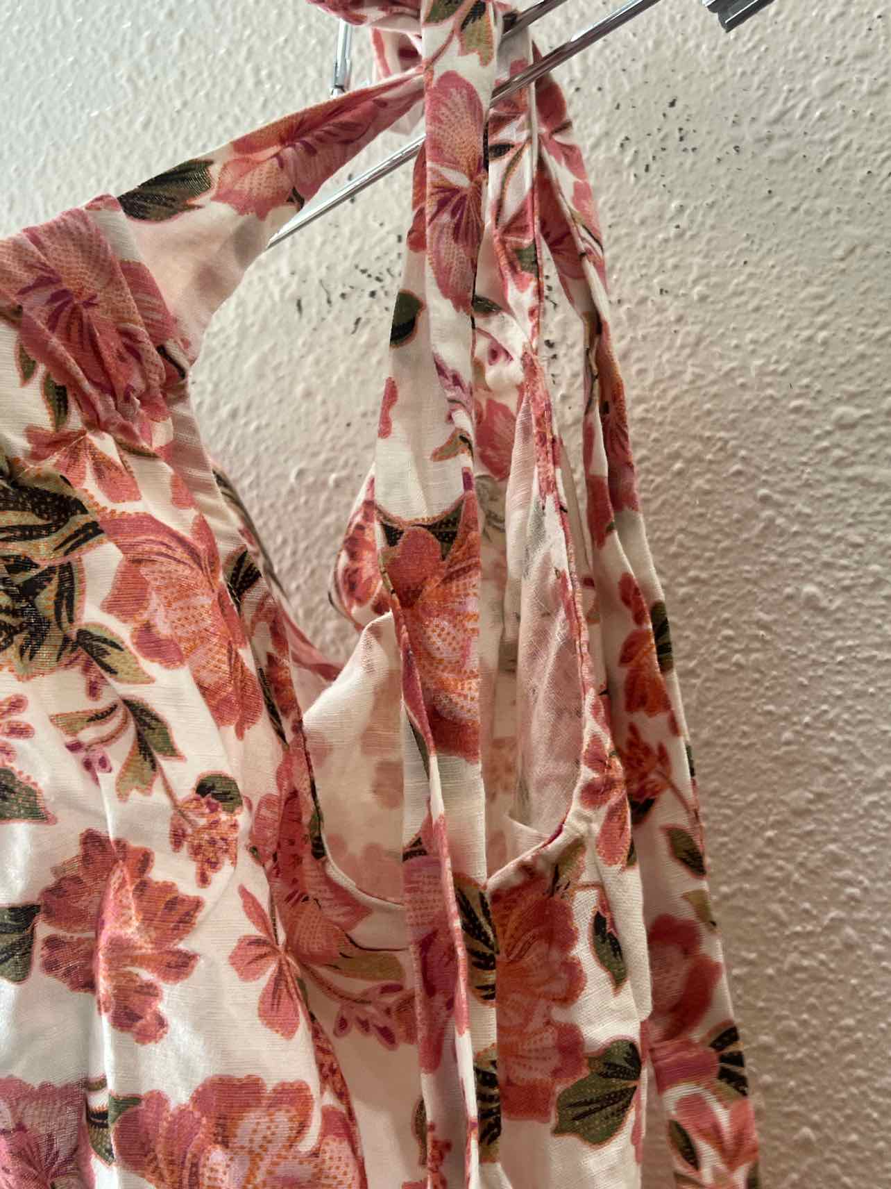 kivari White Multi Size 6 Dress