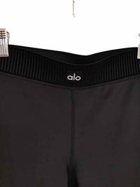 Alo Black Size M Leggings