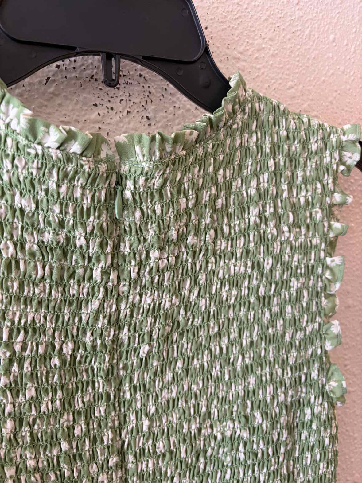 green emerald velvet dress Likely Green and White Size 6 Dress – Swap Boutique
