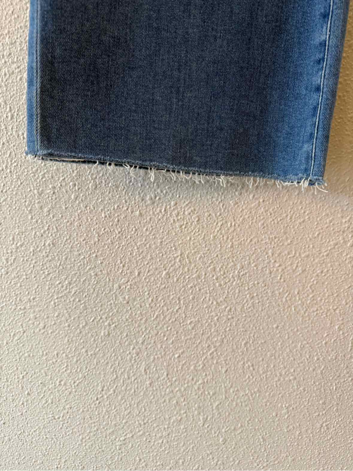 Paige Medium Wash Size 29 Jeans