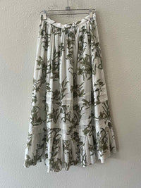 Hunter Bell White and Green Size 2 Skirt