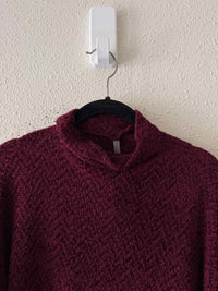 Jolie Maroon Size S Sweater