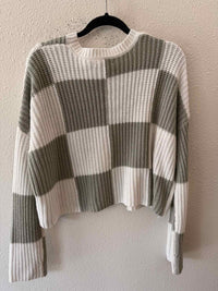 Moon $ Madison Green and White Size L Sweater