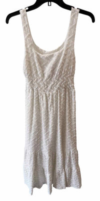 Line + Dot White Size M Dress