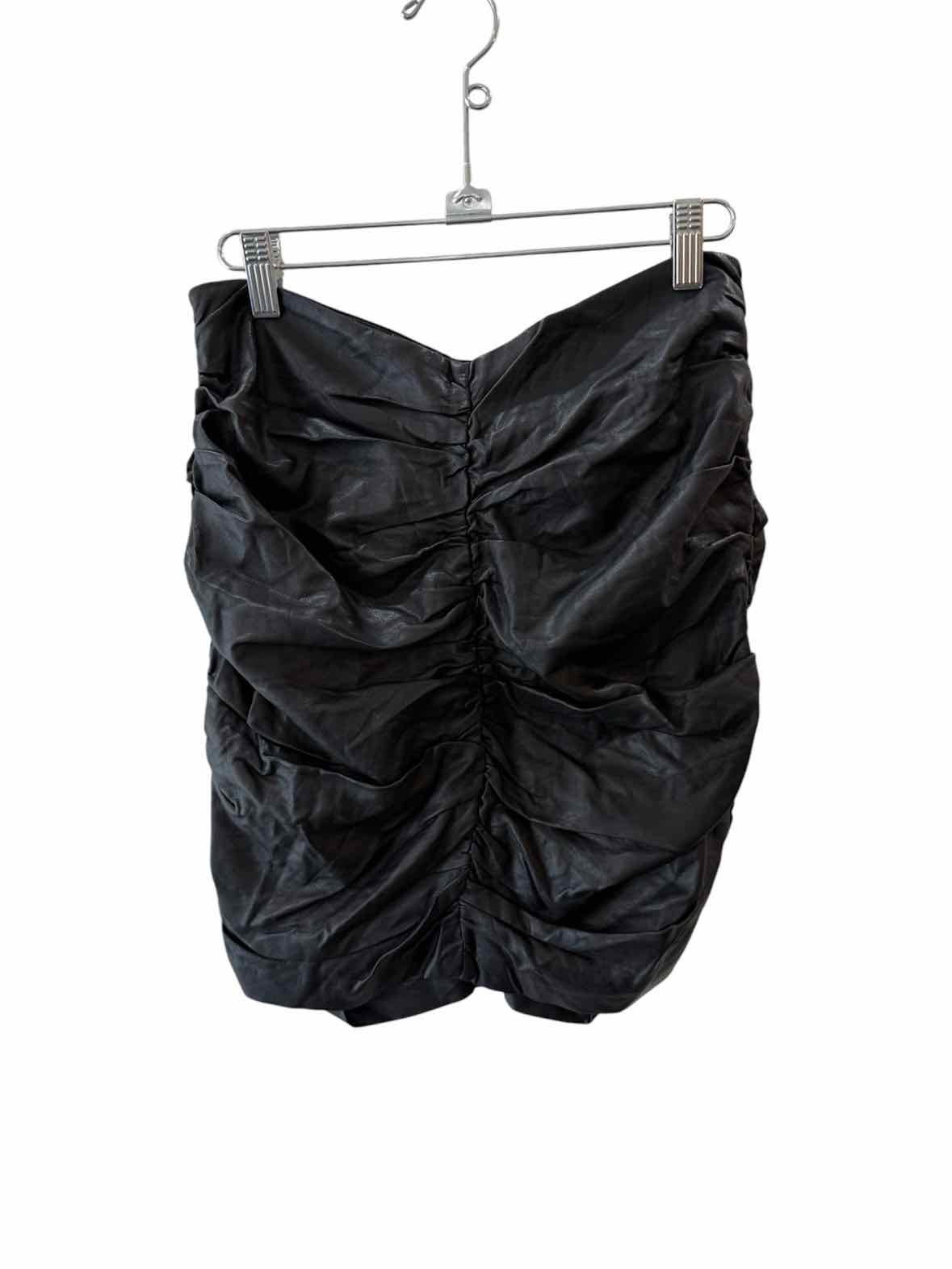 ASTR Black Size M Skirt