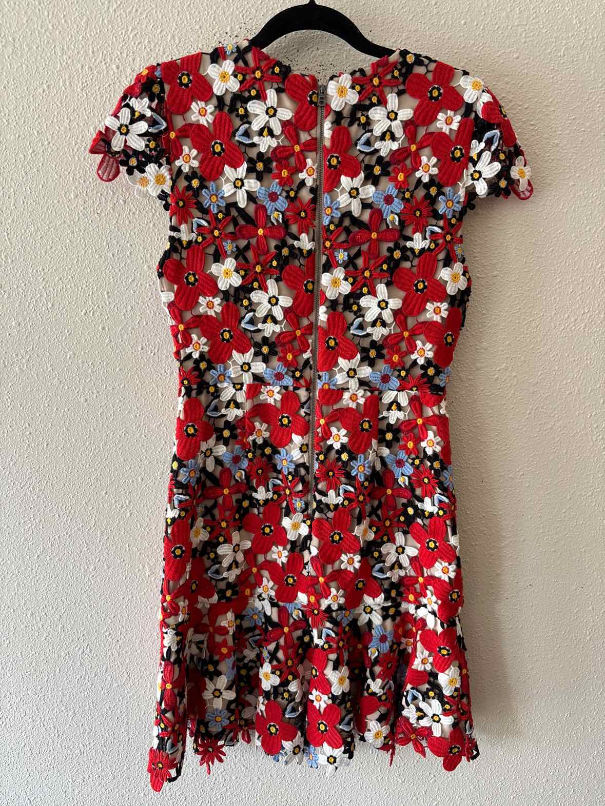 alice + olivia Nude Multi Size 6 Dress