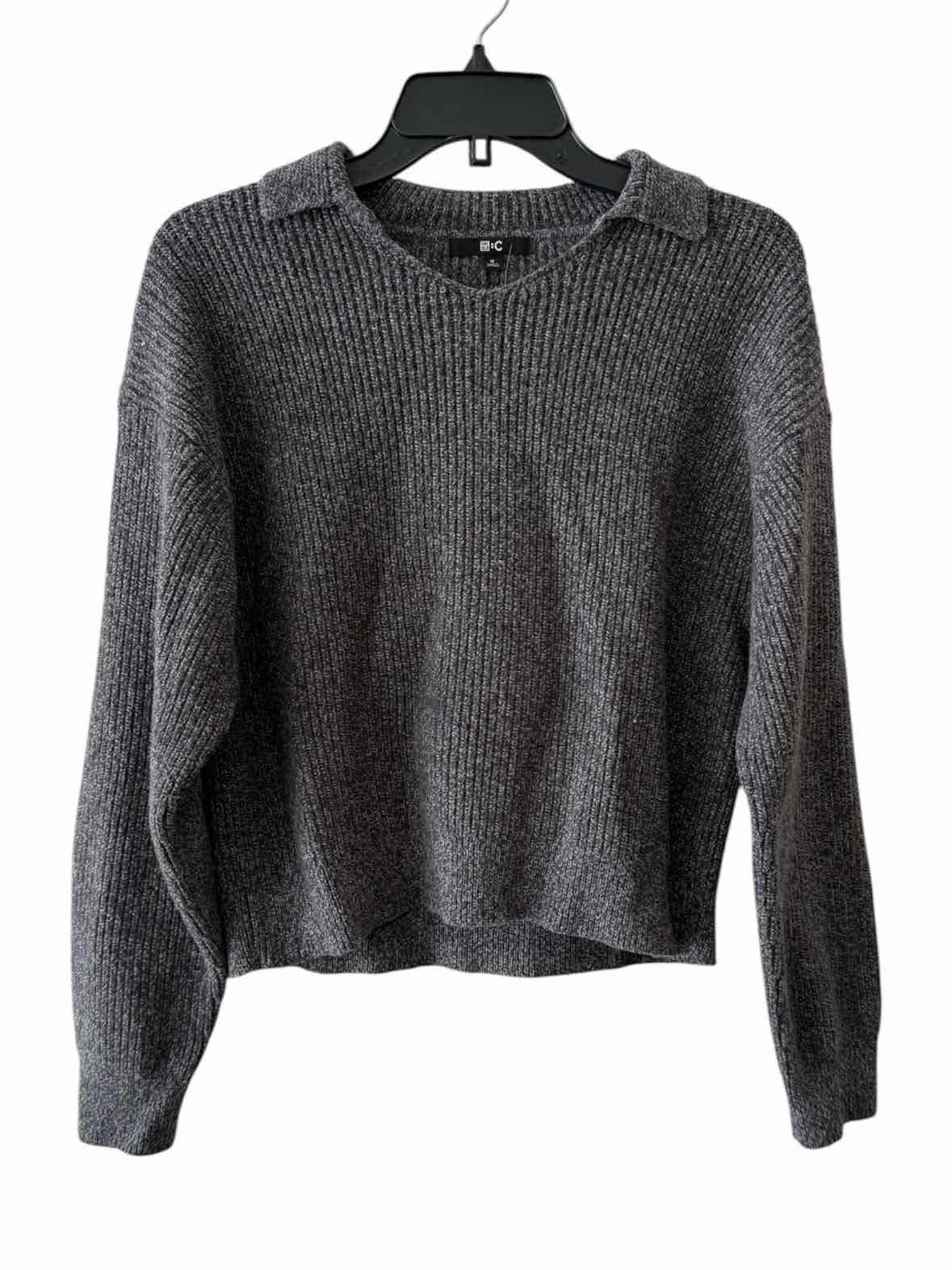 Uniqlo Charcoal Size M Sweater