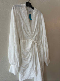 Significant Other White Size 2 Dress