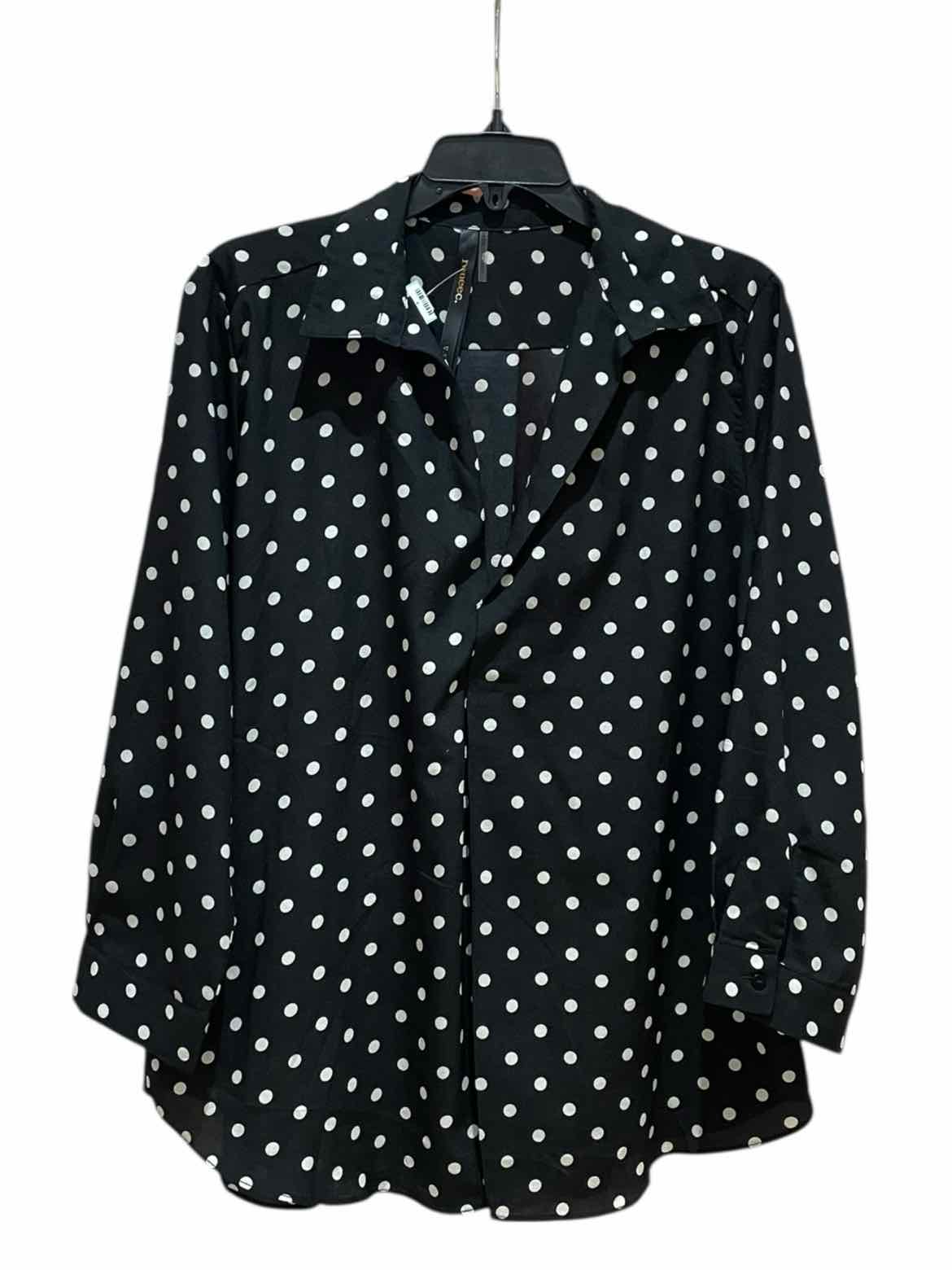 Rennee C Black and white Size XL T-shirt