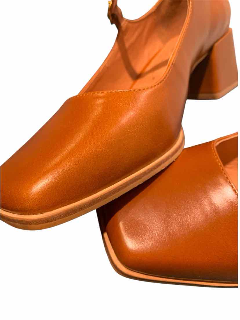 Intenionally Cognac Size 8 Shoes
