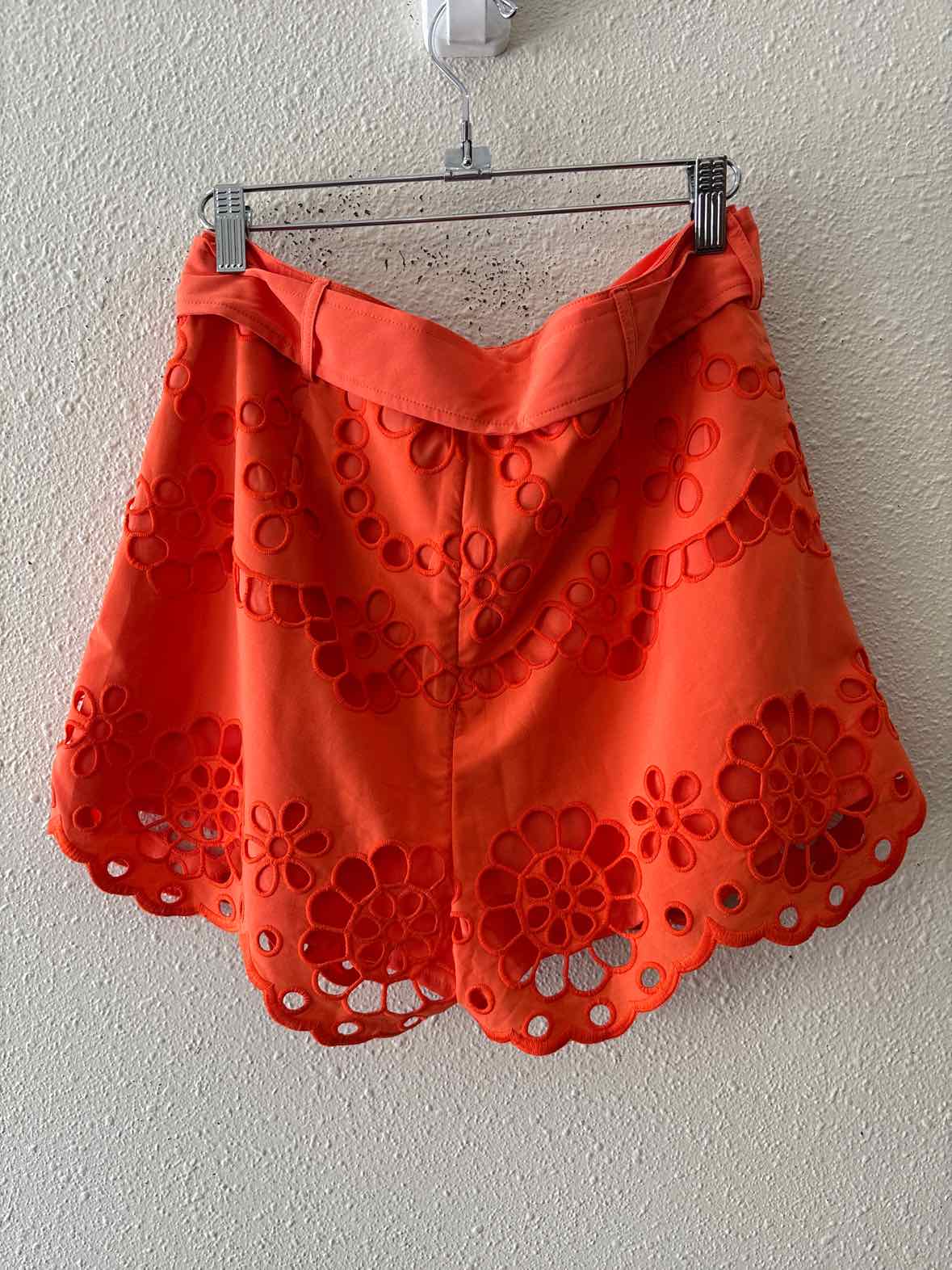 CIEBON Orange Size M Shorts