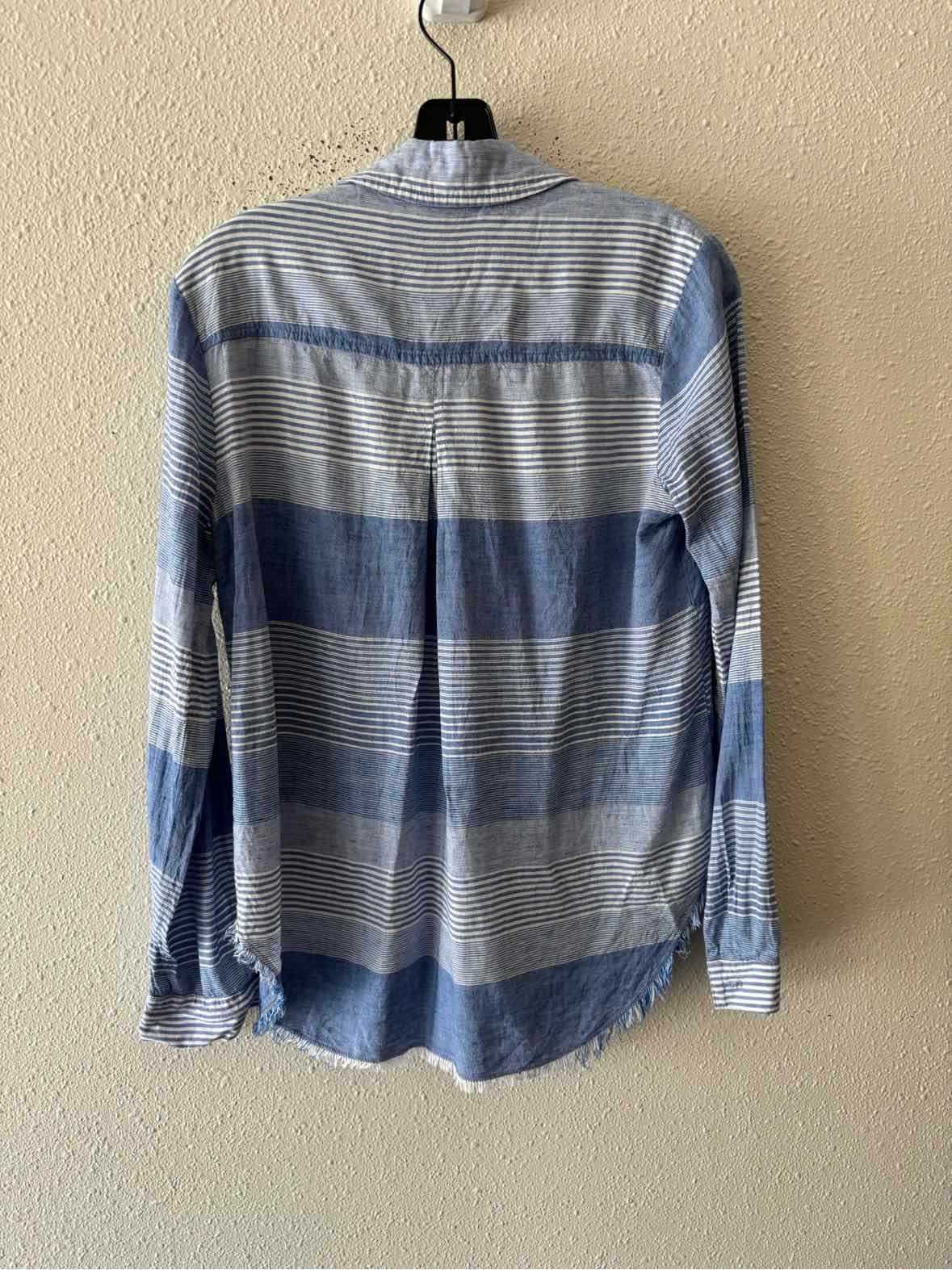 Bella Dahl Blue and White Size XS Shirt