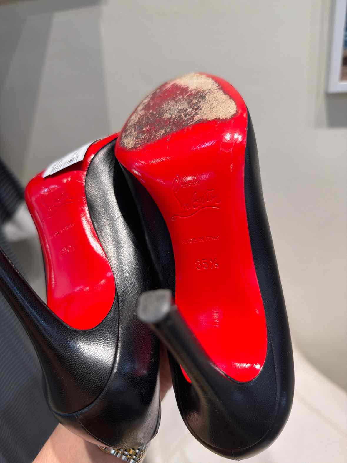 Christian Louboutin Black Size 35.5 Shoes