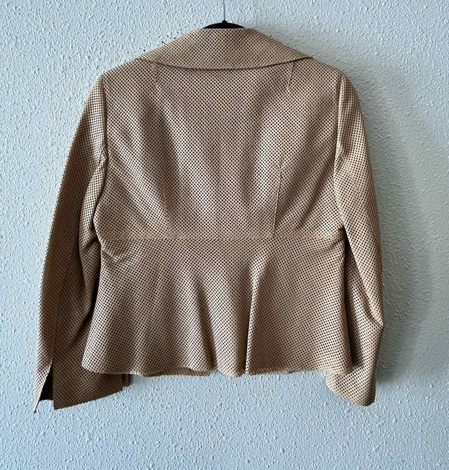 A-K-R-I-S Tan Size 8 Blazer