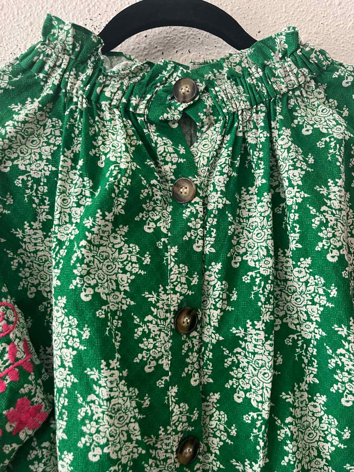 thml Green and Pink Size L Dress Swap Boutique thml Green and Pink Size L Dress Swap Boutique